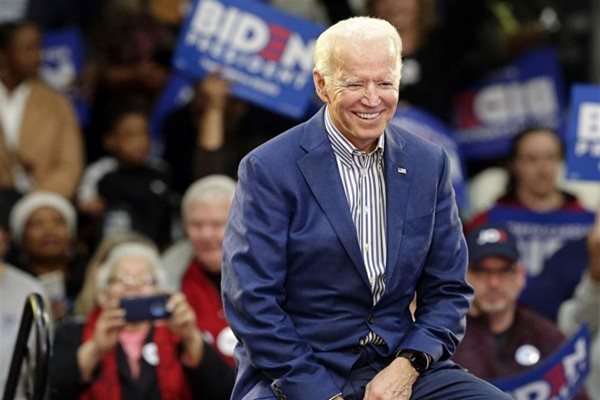 Trump, Biden Fight to Define Campaign's Most Pressing Issues