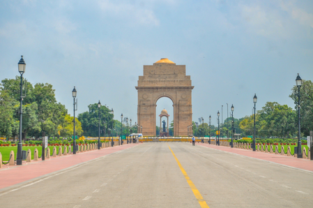 Delhi-NCR Likely to Remain Dry; Capital's AQI Hits 62-day High