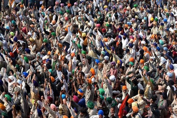 Farmers' Protest Continues for 16th Day, More on Way to Delhi