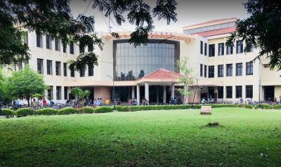 IIT-Bombay Refutes Reports of Director's Resignation on Student's Suicide; Prof Doolla Suspended from Dean Post