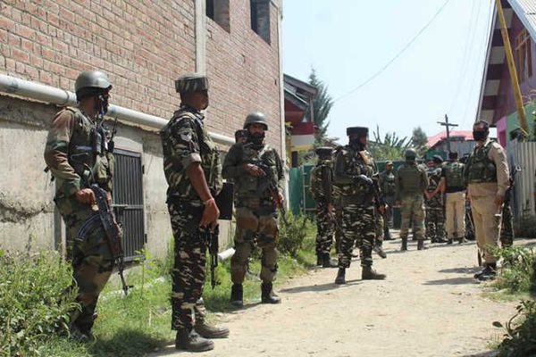 Infiltration bid on LoC in J&K foiled, 1 terrorist killed