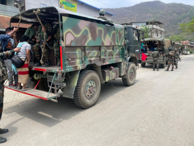 Two Jawans Injured as Army Truck Overturns in Kolkata