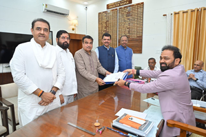 LS Polls: Union Minister Nitin Gadkari Files Nomination from Nagpur Seat