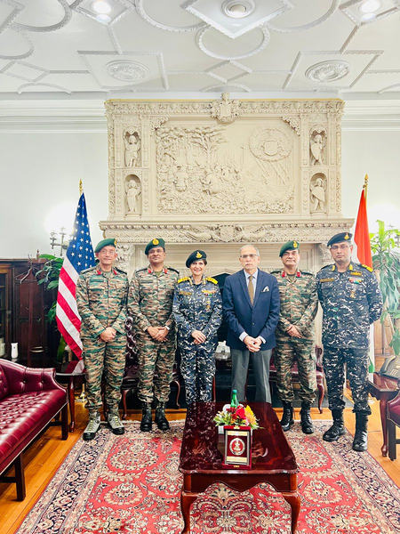 Indian Envoy Meets Visiting Armed Forces Medical Team in Washington