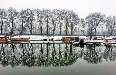 MeT Department Predicts Rain, Snow in Kashmir from Today