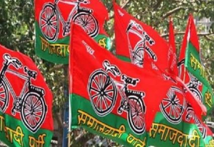 SP Traders' Wing Campaigns for INDIA Bloc Candidates in UP