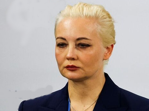 Alexei Navalny's Widow Yulia Navalnaya Accuses Putin of Murder, Pledges to Continue Fight