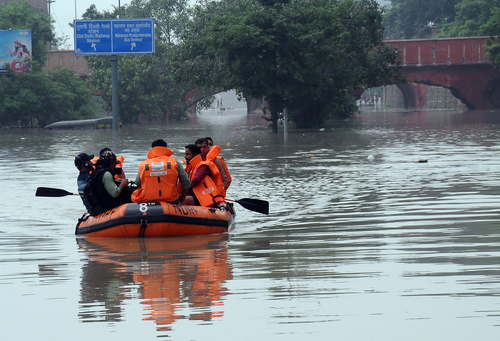 Committed to comprehensive rehabilitation, says Himanta Sarma after touring flood-hit areas