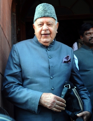 Spirit of 'Hindi-Chini Bhai Bhai' Should Be Rebuilt: Farooq Abdullah