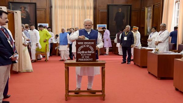 Voting begins to elect new President of India