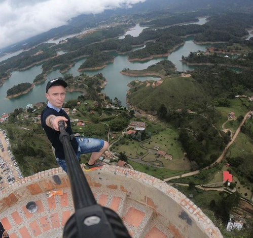 Daredevil Known for Stunts Dies after Falling from Top of 68-storey HK Skyscraper