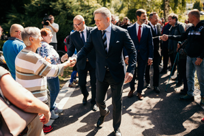 Slovak PM Claims Assassination Attempt Not by 'a Lone Madman'