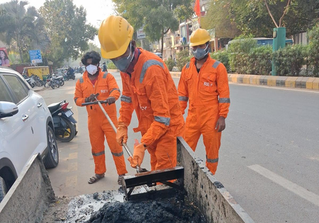 Ahmedabad Civic Body Completes First Phase of Pre-monsoon Drive, Cleans over 64,000 Catchpits