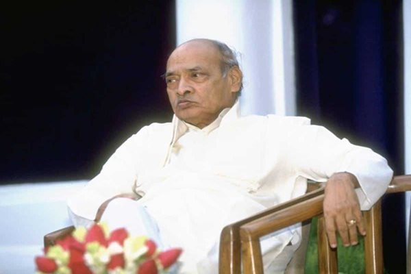 Name Hyderabad Varsity after Narasimha Rao, KCR Urges PM