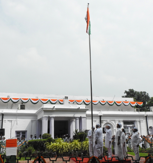 Kharge Hoists Tricolour at Congress HQ, Says Democracy & Constitution Facing Grave Danger