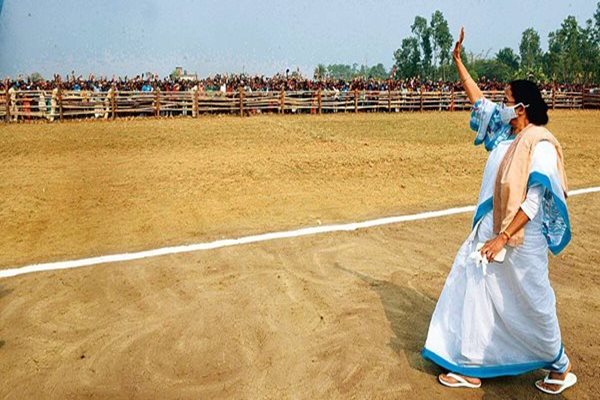 BJP Supporters Greet Mamata with 'Jai Shri Ram' Chants in Nandigram