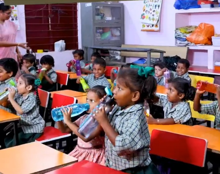 TN Extends 'Water Bell' System to All Private Schools to Promote Student Hydration