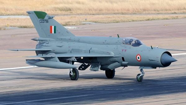 Mig-21 trainer aircraft crashes in Rajasthan, both pilots killed