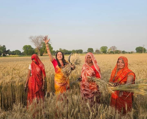 Hema Malini Joins Women Harvesting Wheat in Mathura