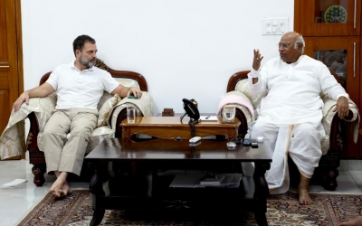 Kharge, Rahul Express Distress over Cyclone Michaung