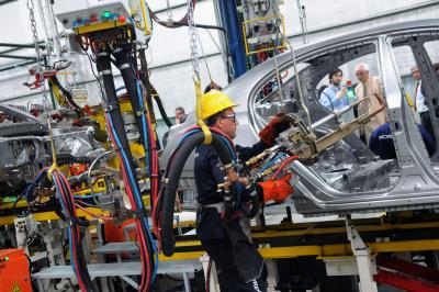 Four Carmakers to Recall over 1.72 Lakh Vehicles for Faulty Parts