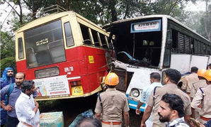 15 Killed in Bus-truck Collision in Telangana's Rangareddy