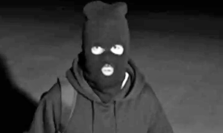 Five armed men loot cash, gold from Canara Bank in Jamshedpur
