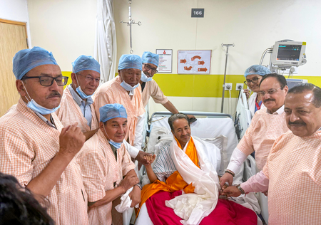 'End of Hunger, Beginning of Accountability': Sonam Wangchuk Ends 26-day Fast after Govt Assurances
