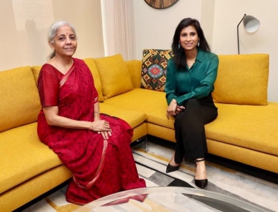 Sitharaman Meets IMF's Gita Gopinath, Discusses Downside Risks to Economy