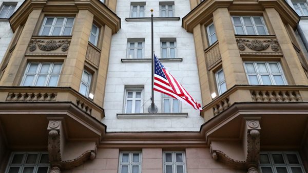 US urges its citizens to leave Russia immediately