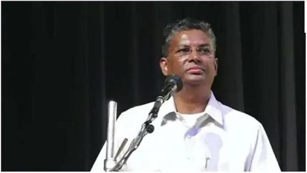 'Hindu is a Persian word' - Karnataka Congress leader's remark triggers row