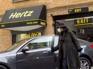 Rental car company Hertz orders 1 lakh Teslas worth $4.2 bn