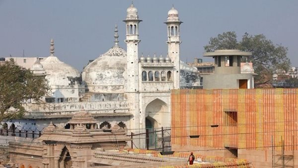 SC extends protection of area inside Gyanvapi mosque where 'Shivling' was found
