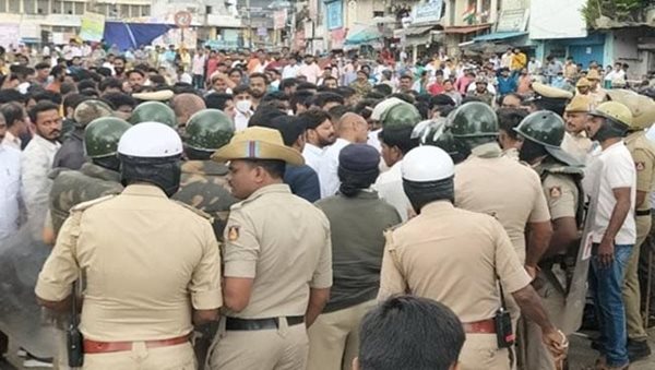 Two youth stabbed after Veer Savarkar's flex removed, curfew clamped in Karnataka city